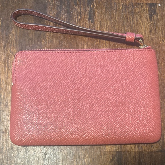 Coach Pink Leather Wristlet Clutch, NWOT - Picture 3 of 11